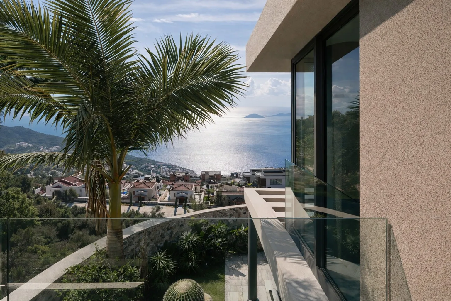 BaRiviera villa terasından deniz manzarası