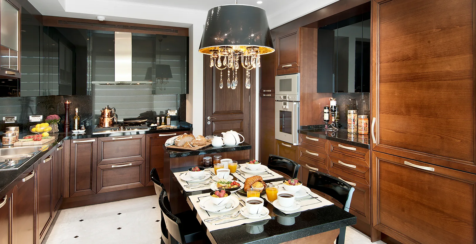 Emaar Square Residences örnek daire mutfak