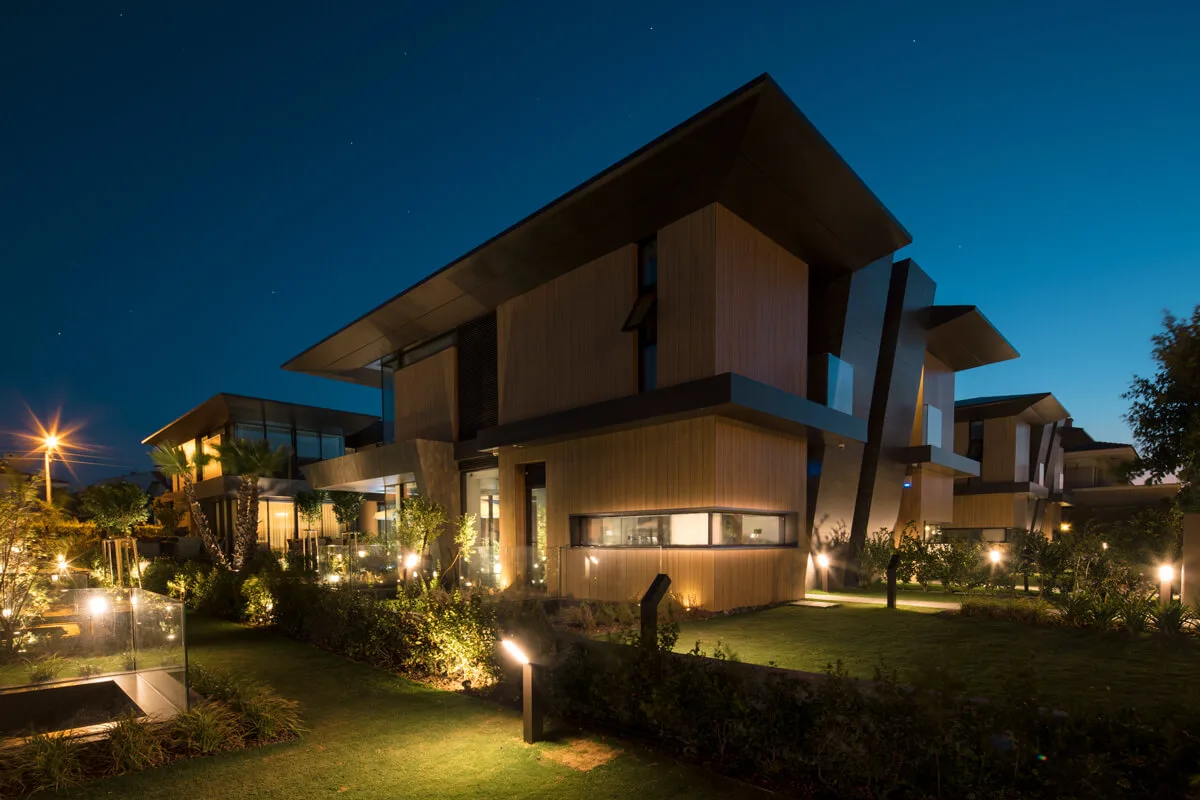 Folkart Ilıca Çeşme villalar gece