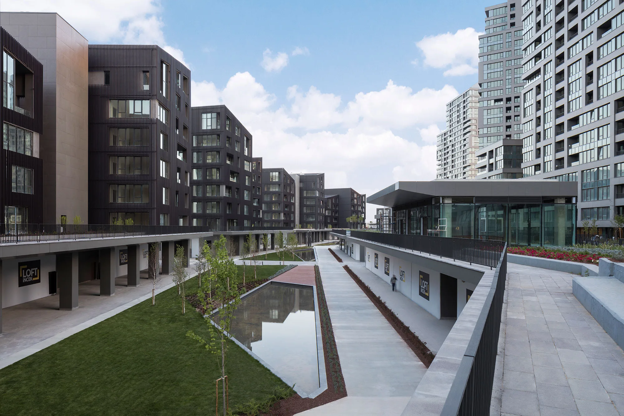 İncek Loft peyzajlı iç avlu