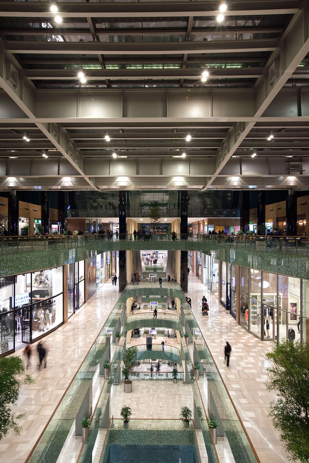 Istanbul Sapphire atrium