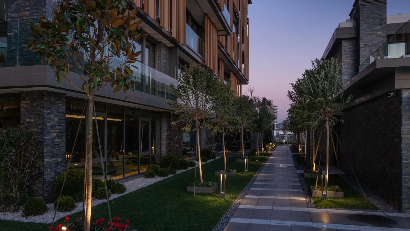Mesa Çubuklu 28 akşam peyzaj aydınlatması