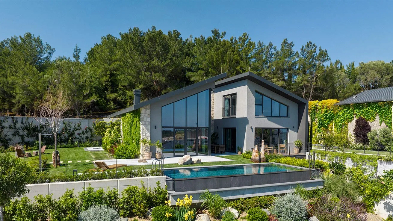 Mesa Urla Kekliktepe villa ve sonsuzluk havuzu