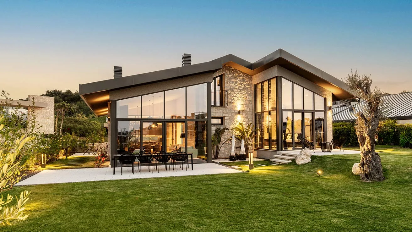 Mesa Urla Kekliktepe villa cephesi