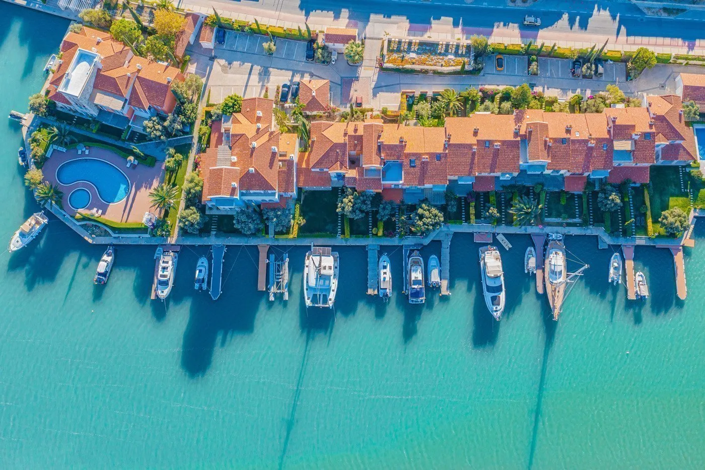 İskeleli sıra evler, yukarıdan