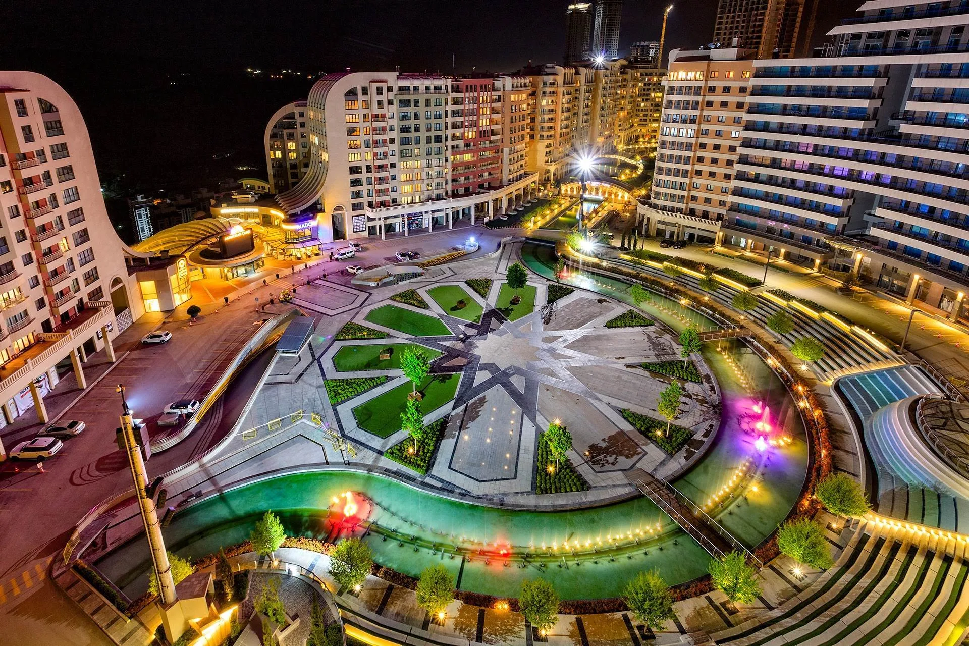 Sinpaş Altınoran meydan gece havadan