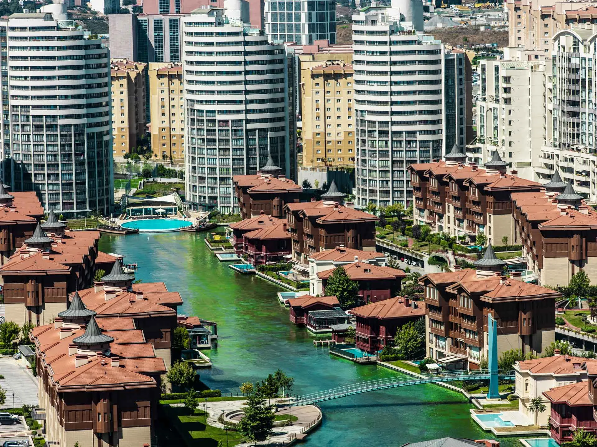 Sinpaş Bosphorus City canal and mansions from above