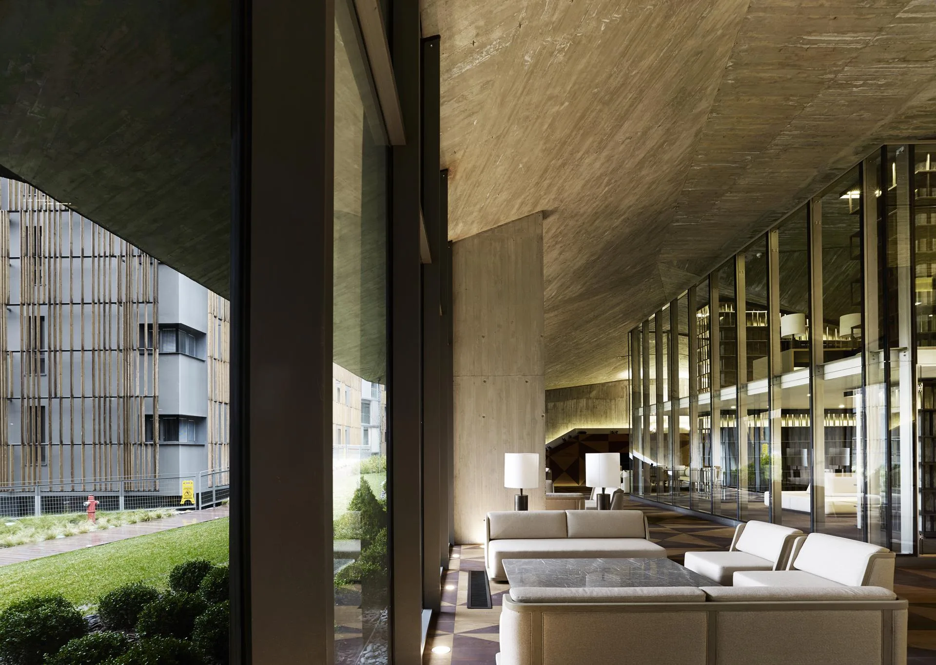 Ulus Savoy Residences sosyal tesis oturma alanı