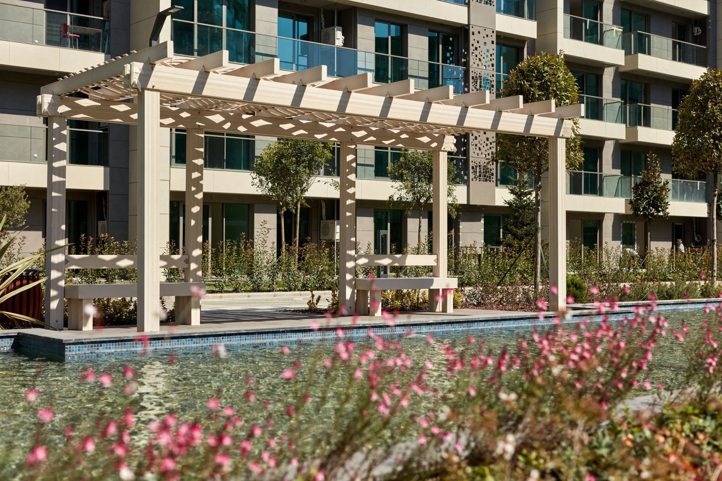 Vadistanbul Park landscaping and pergola